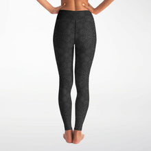 Load image into Gallery viewer, Specie Operis Nomen (Black & White) Yoga Leggings